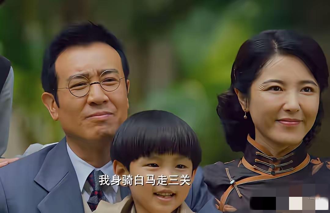 说实话我现在明白为什么曾黎这些年一直不温不火了，看了她在《沉默荣耀》的演技，