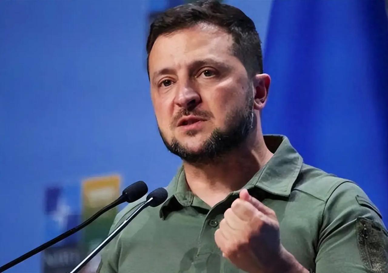 乌克兰为什么不选择投靠俄罗斯？那不是一样能保证安全吗？其实，乌克兰如果真的倒向俄