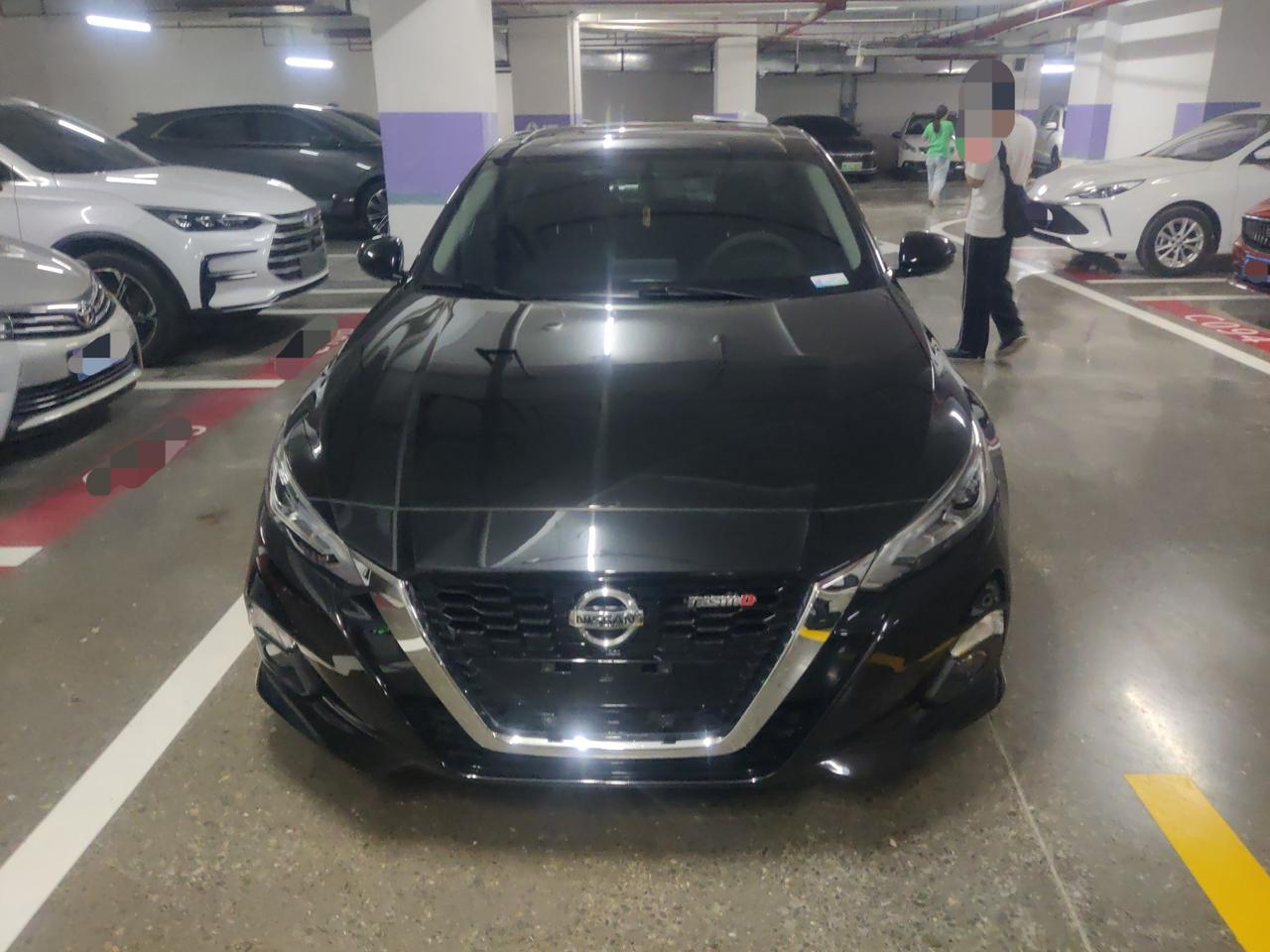 轩逸新车收音机都没有，减配太猖狂，同样的预算，大哥宁可来买二手天籁！前两天帮粉