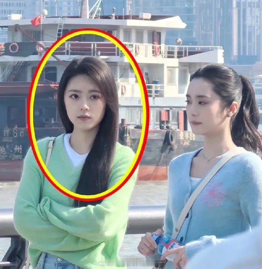 谁懂？赵今麦实际长这样。。。​​​