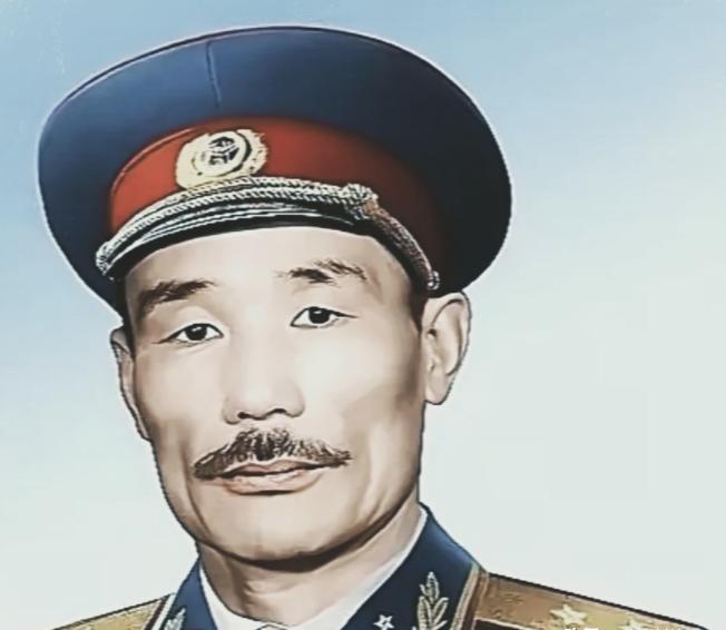 1978年，原华北军区副参谋长孙毅中将外出理发，理完发后感觉还太长，让理发师再给