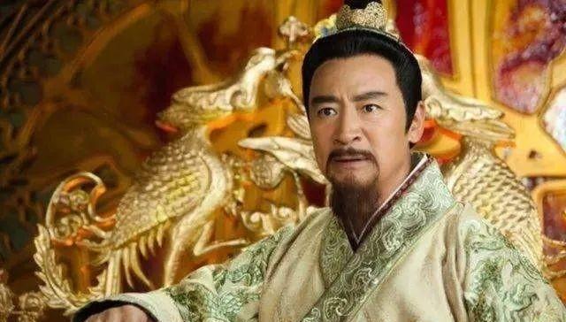 李渊退位后，过得相当苦闷憋屈，一开始还可以和宫中貌美宫女吃喝玩乐，后来李世民看到