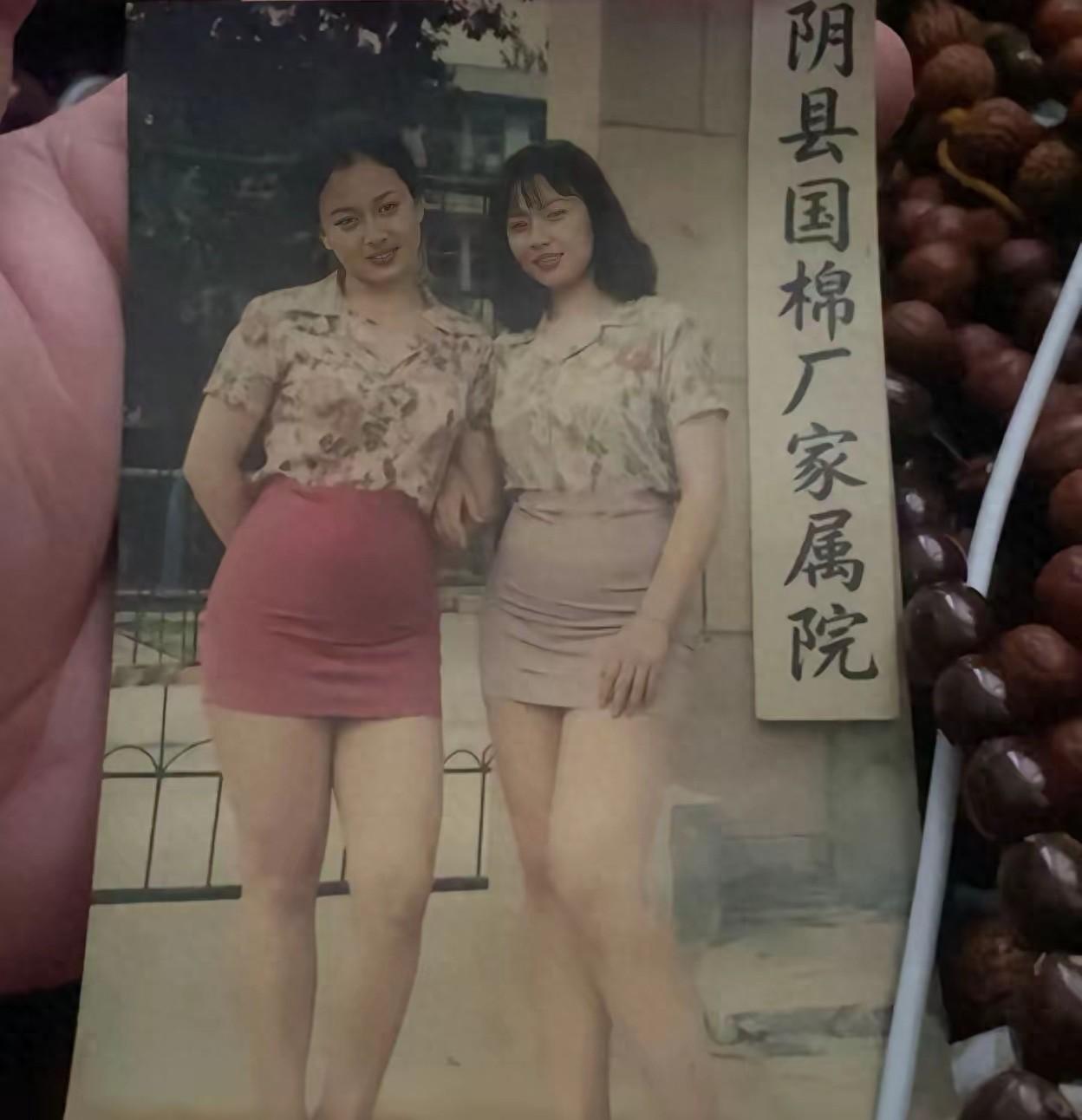 回看90年代阿姨们穿的裙子，为啥比现在很多潮流又野又高级！网上翻出来一堆九十