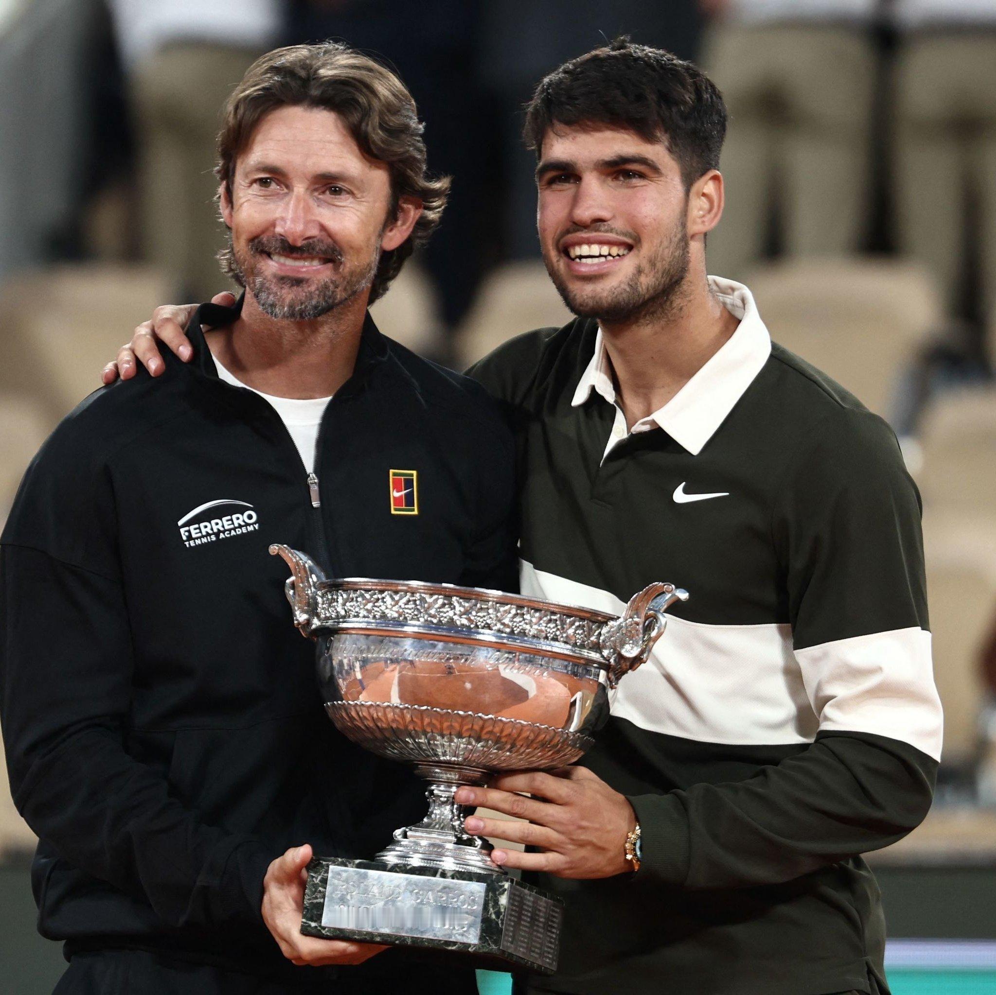 【费雷罗离开阿卡团队，结束7年合作】阿卡15岁那年，他的经纪人把他带到费雷罗面前