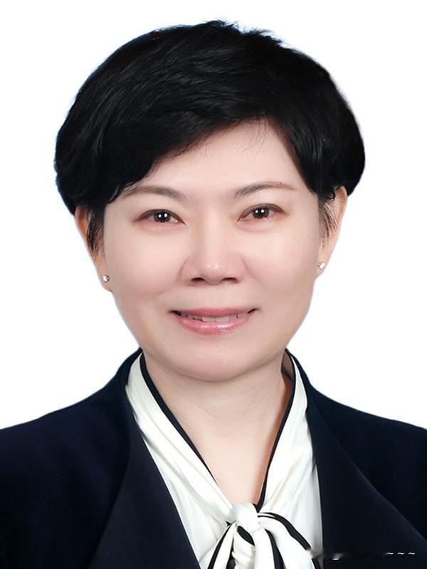 ……中秋节前，女厅官“高瑞莉”还是栽了跟头（9月24日被查），真是让我想起了那