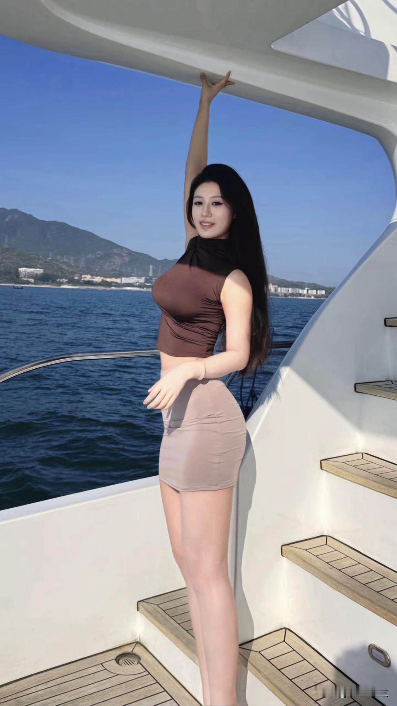 🌊🌴有大海和棕榈树