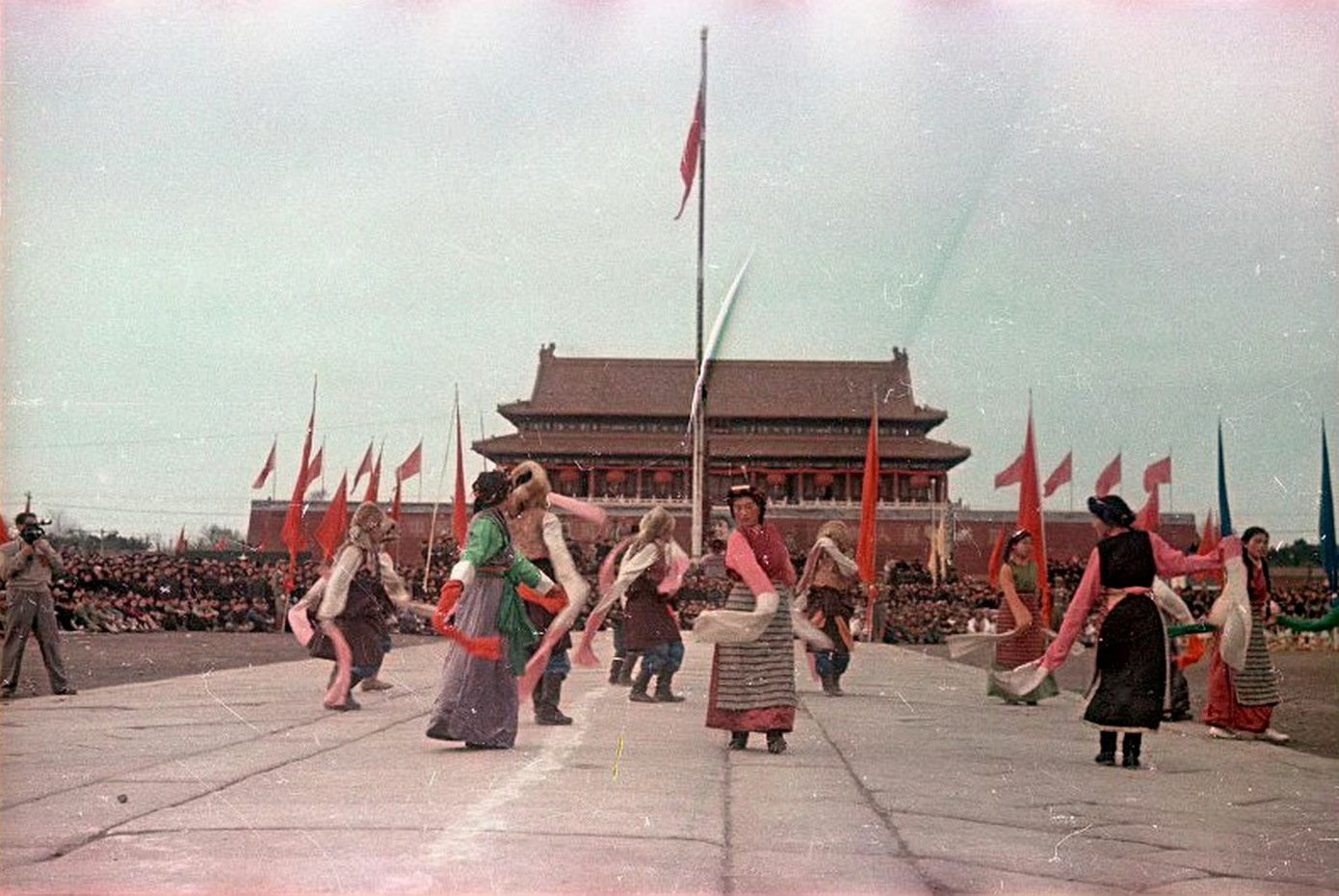 国庆节国庆77周年1949年10月1日开国大典老照片