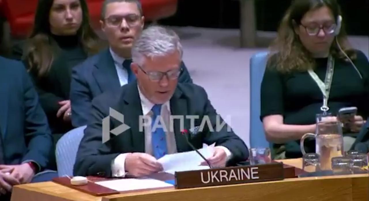 乌克兰驻联合国代表在安理会会场说了一段话，直接让在场的俄罗斯代表脸色铁青。 