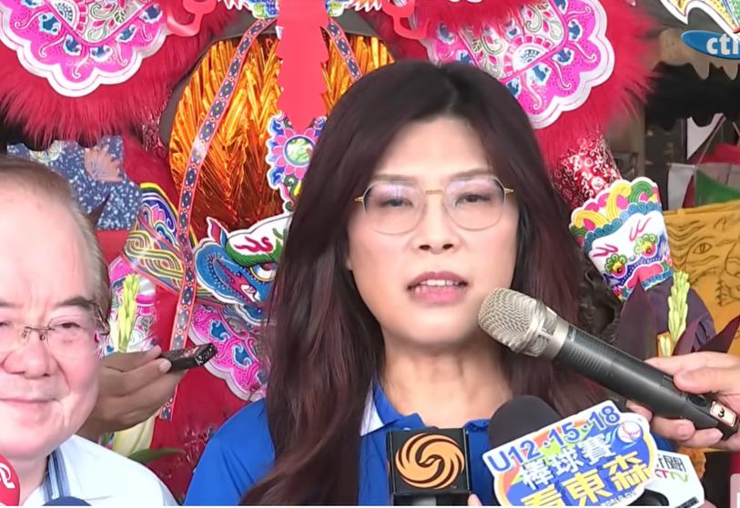 郑丽文争党主席再发声！郑丽文这次把话挑明了她强调选举要公开公平，不是谁