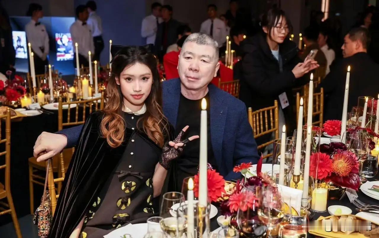 我想说，星二代真的都要靠父母吗？前有主持人李湘，经常带女儿王诗龄参加活动，有