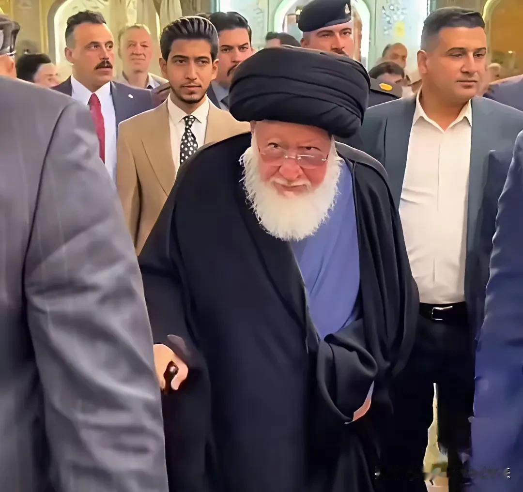 现在有一个重大疑问❓哈梅内伊等同于伊朗人民吗？我个人觉得:如果伊朗人都支