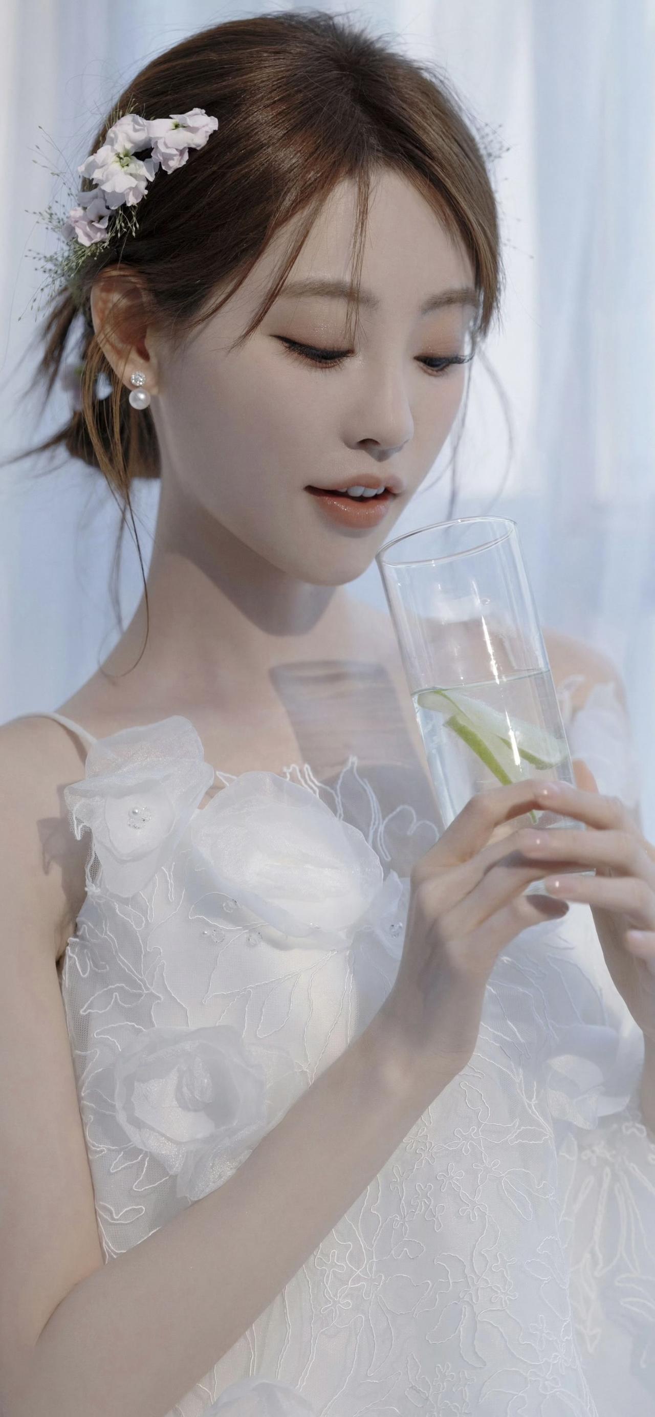 美女壁纸-第5978期-祝绪丹