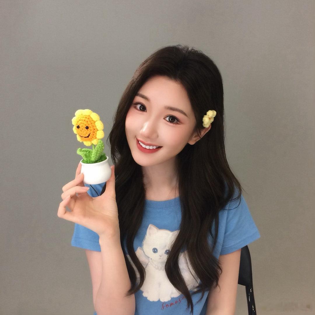 已美美换上毛晓彤头像！🥰🥰🥰🥰毛晓彤给宋雨琦当站姐宋雨琦收到了毛晓彤的高