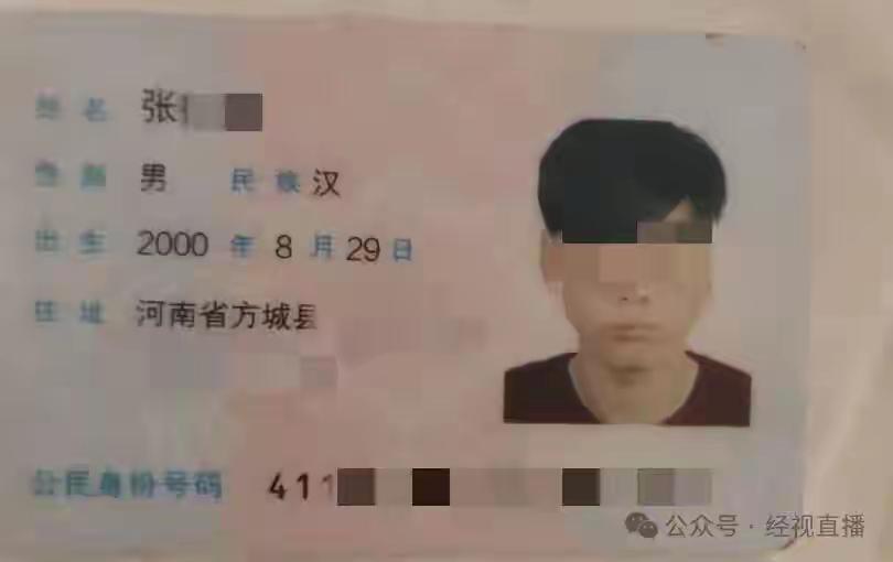 安徽芜湖34楼纵身一跃，25岁孝子魂断“请假难”！母亲瘫痪在床，五次辞职被拒，扣