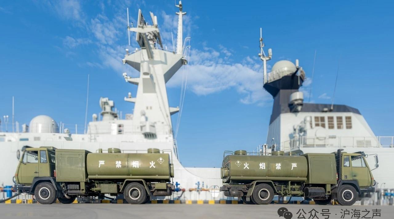 近防炮位置前移…新批次改进型054A[doge]烽火问鼎计划中国海军​​