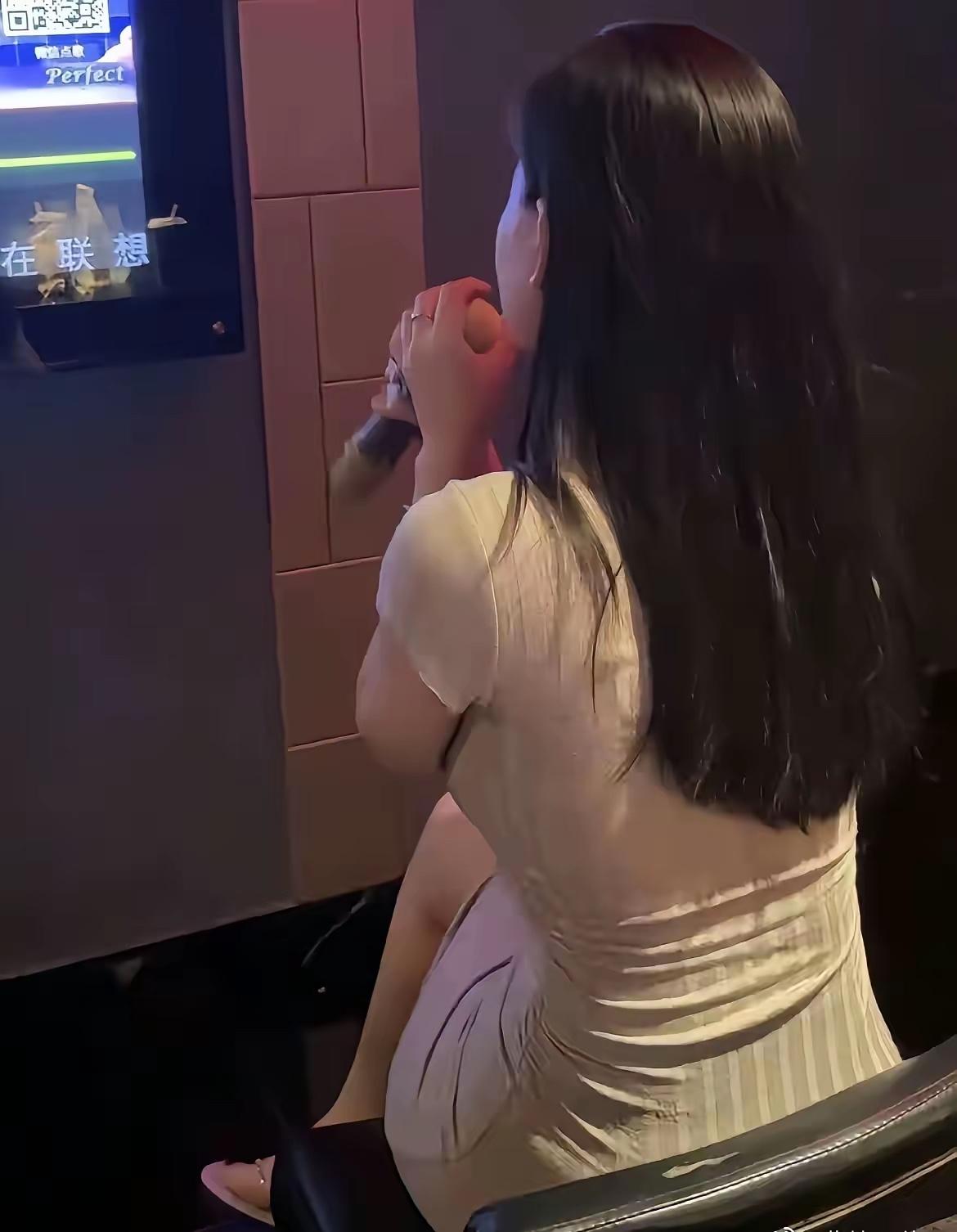 你有多久没去过KTV了，突然想起来，我好久好久没去过酒吧KTV了，是老了，还是?