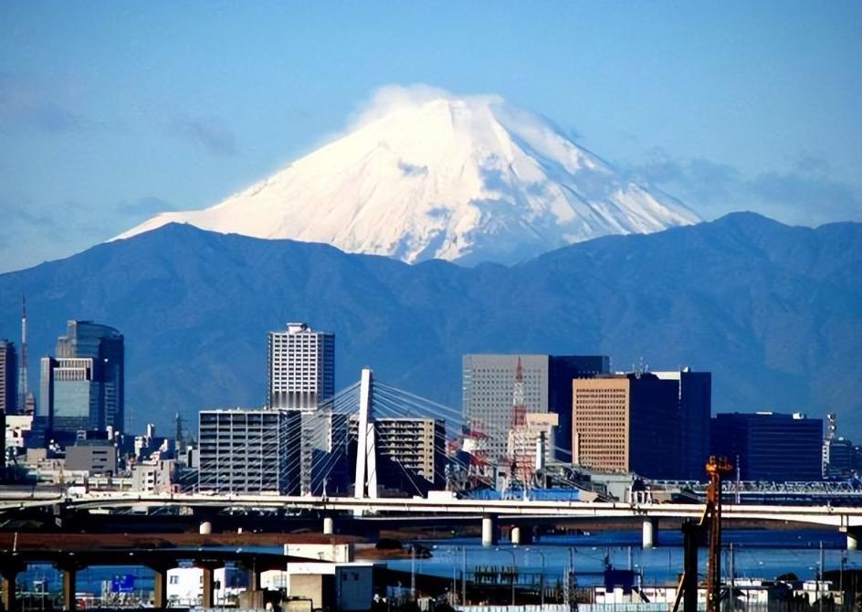 都说不去日本，春节赴日的却是这群人！日媒暗访揭开真相 明明都说不去日本，但年