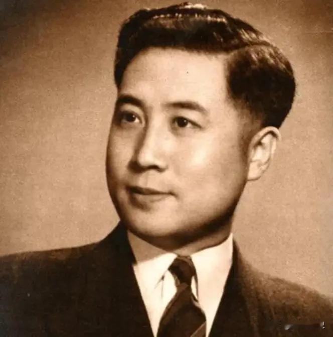 1949年，地下党被判死刑，临行刑前去上厕所，看守意味深长地说："早去早回"，地
