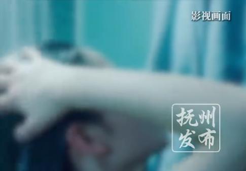 洗澡多了不见得是好事！长沙龙女士冬天坚持天天洗澡，。没想这次洗完，她浑身奇痒难耐