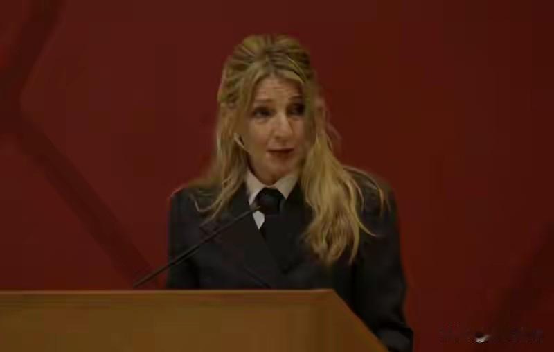 欧盟政坛炸锅！西班牙副首相直接开炮，把欧盟高层对特朗普的谄媚姿态骂得一针见血