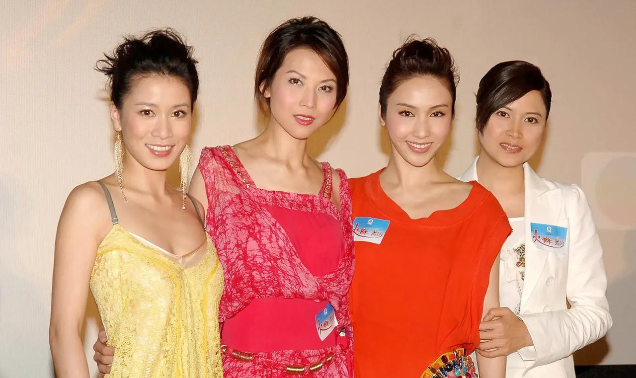2001年的《倚天屠龙记》，因为吴启华的一句话，佘诗曼便无缘赵敏。这部剧开拍时