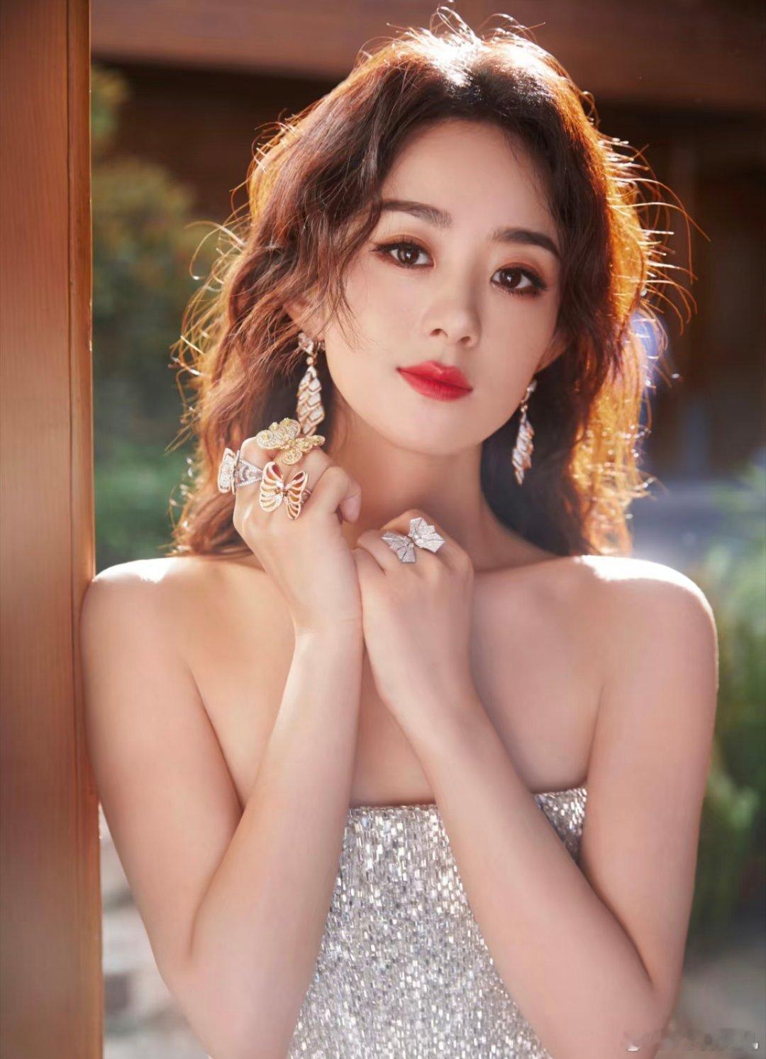 1、热依辞掉《无所畏惧3》这一操作，简直把清醒俩字明明白白摆在了大家眼前！第一部