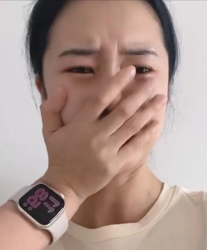 前段时间我身体不舒服住院，有天输完液刚回到到家，整个人都很憔悴，想休息，结果老公