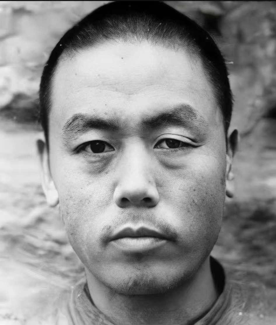 给在白公馆牺牲的烈士们一个交代！白公馆看守长杨进兴落网伏法记。杨进兴可谓是国民党