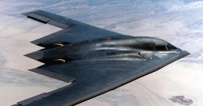 世界十大顶尖武器排行，美国仅上榜4个，第一震慑力实至名归。如果把核武器排除在外，