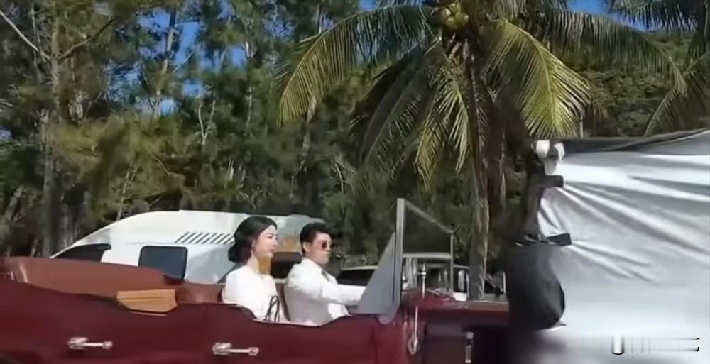 杨紫为新剧拜了原型墓地，大家却集体喊发行方别作？怕长相思第二季的坑再踩一遍。