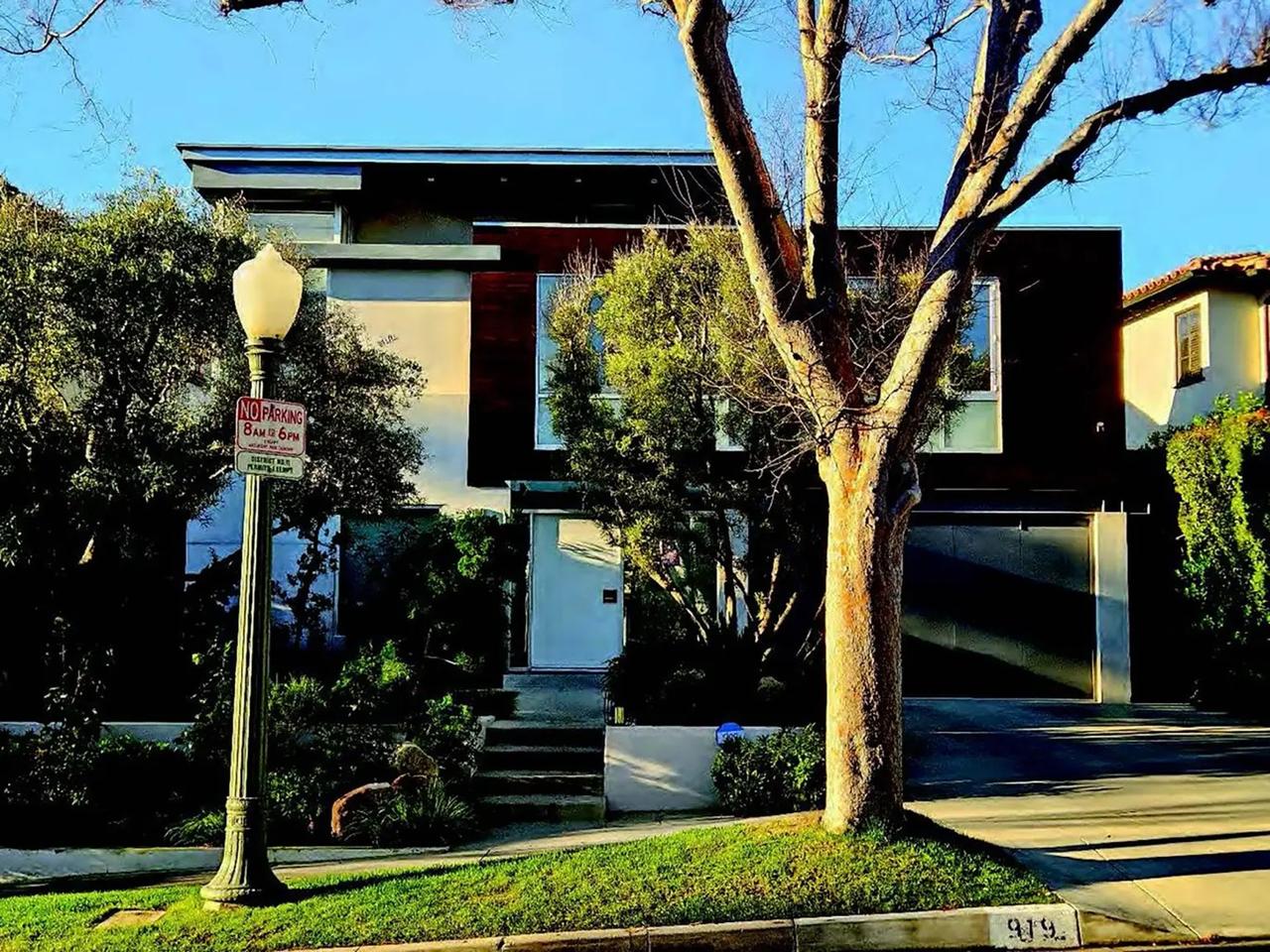 劲爆新闻：联邦调查加州偷窃纳税人血汗钱打响了第一炮联邦调查局今天爆料洛杉矶无