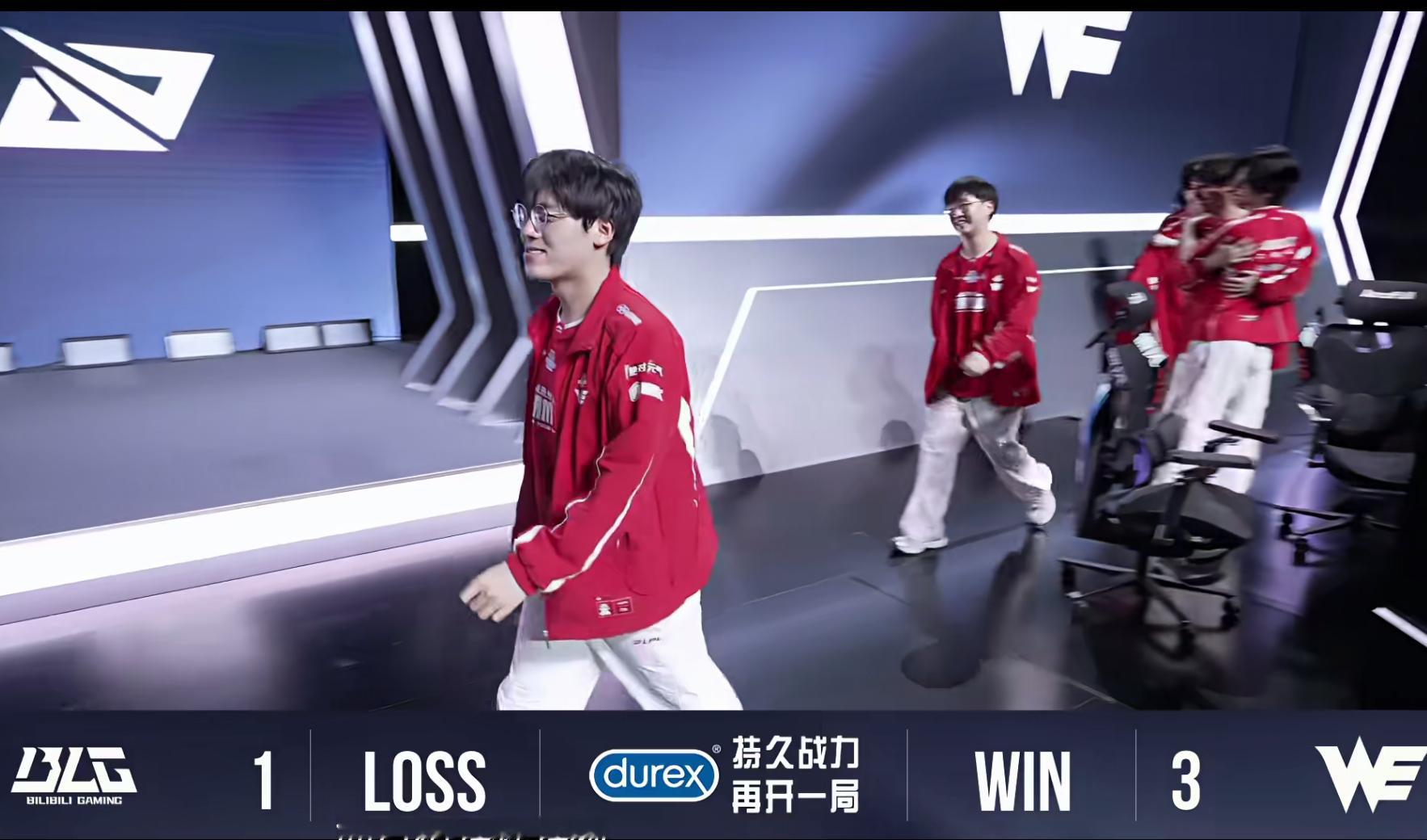 WE以下克上BLG恭喜WE!黑八奇迹!BLG对战WEWE战胜BLG