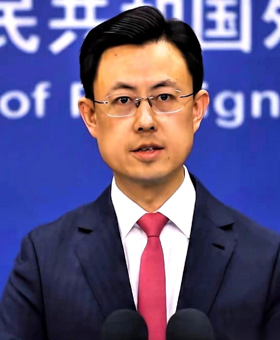 上市公司濮耐股份，深夜发了一份公告。字不多，但每个字都像锤子，直接承认：公司副