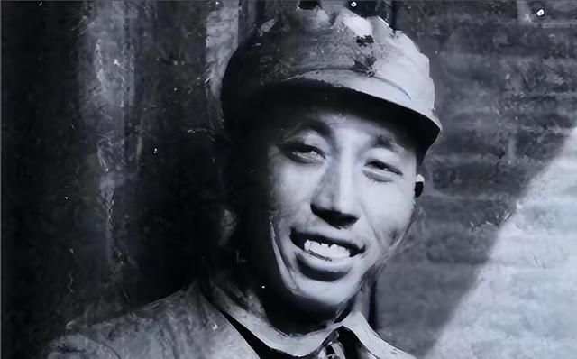 1947年，徐向前5万大军被堵在山西一座小城，连攻两次不下，一个路过的将军看不下