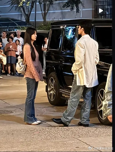 孙千的这个剧真的能好看吗？看路透这穿搭好怪呀