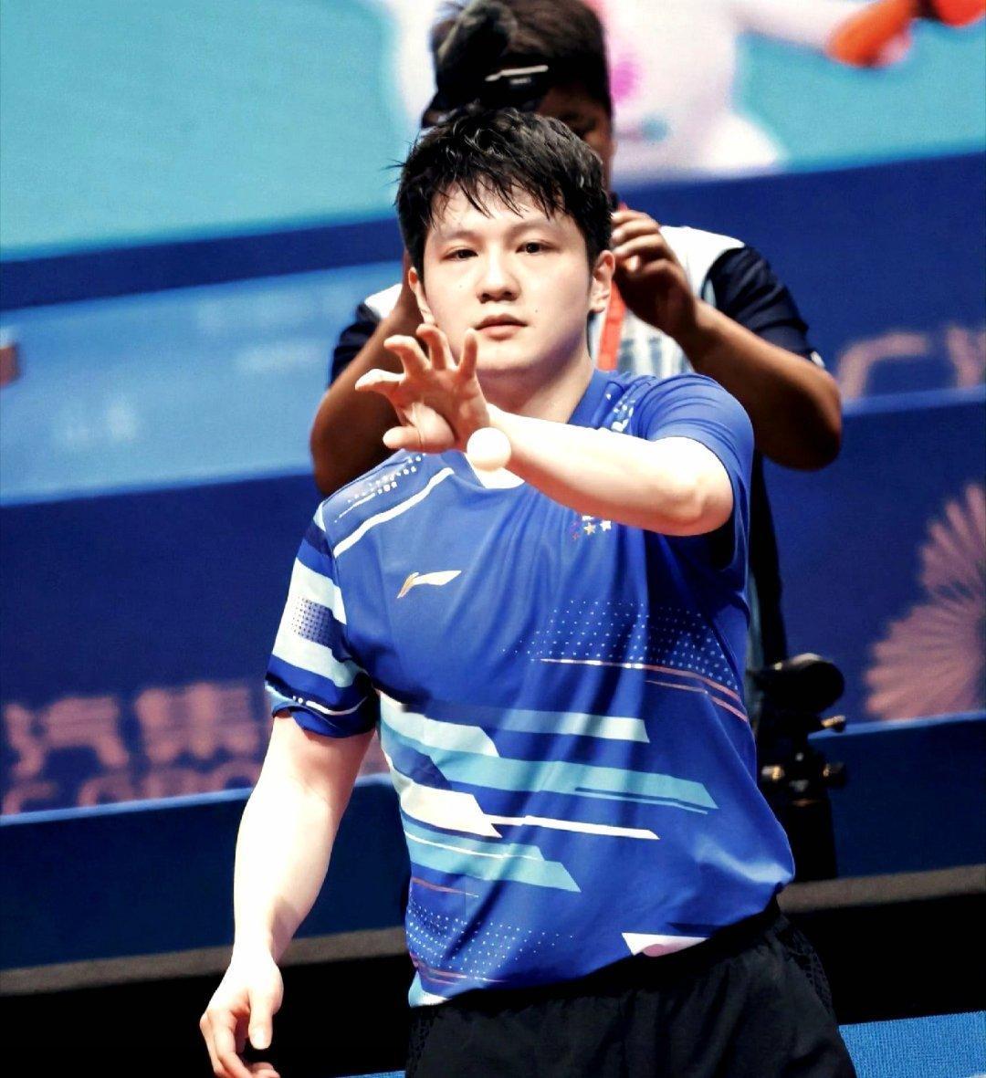 官方定论如山，樊振东就是国乒现役的绝对核心、T0级别！无出其右！那些在他视频下面