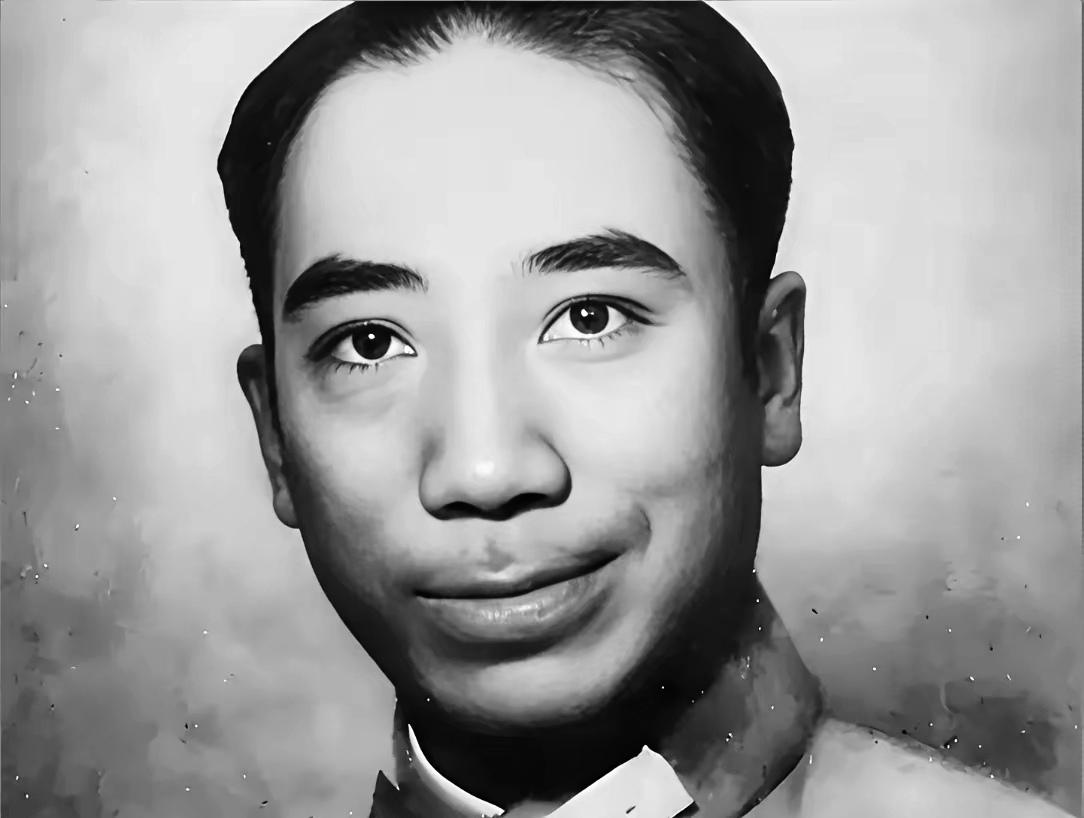 1938年，武汉打仗正凶。军统头子乱说钱大钧吞了二百桶汽油。钱大钧火冒三丈，带枪