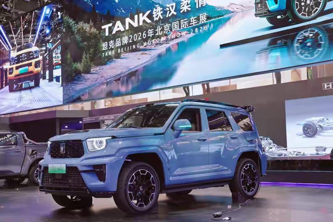 现在还开着燃油车的人，无非就是这几类人：1，不差钱的。2，对新能源车不信任