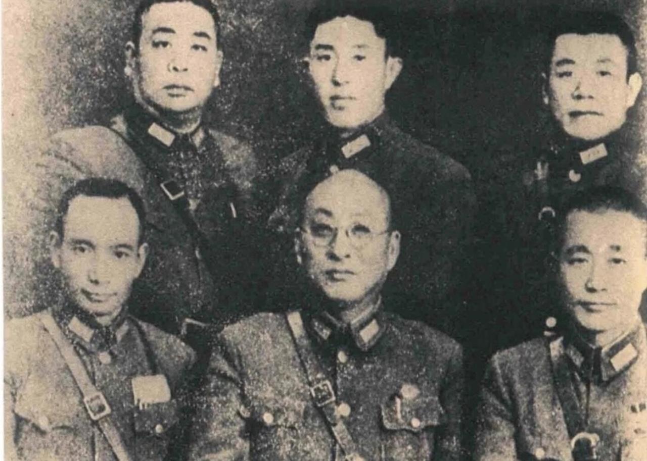 没想到打出昆仑关大捷的杜聿明、邱清泉、郑洞国，居然全是同一个老上司带出来的兵！这
