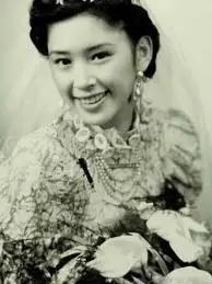 1966年，27岁的胡友松发现“大姨妈”没来，她告诉了75岁的丈夫李宗仁