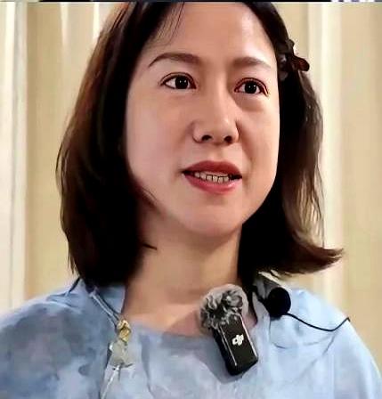 80岁老母亲一句"熬出头了"，把翁帆这些年的路全给说透了。想想也是，从28岁嫁进