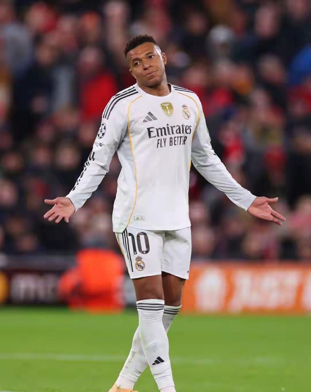 皇马0：1利物浦，本赛季欧冠第一场失利，面对攻势如潮的利物浦，姆巴佩、贝林厄姆和