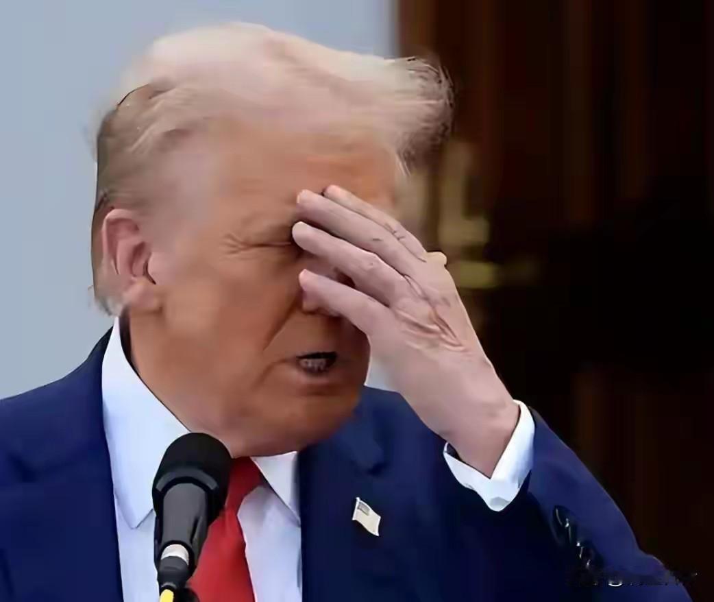 据相关报道，特朗普在接受《纽约时报》采访时谈及台海问题，表示台湾是中国一部分，中