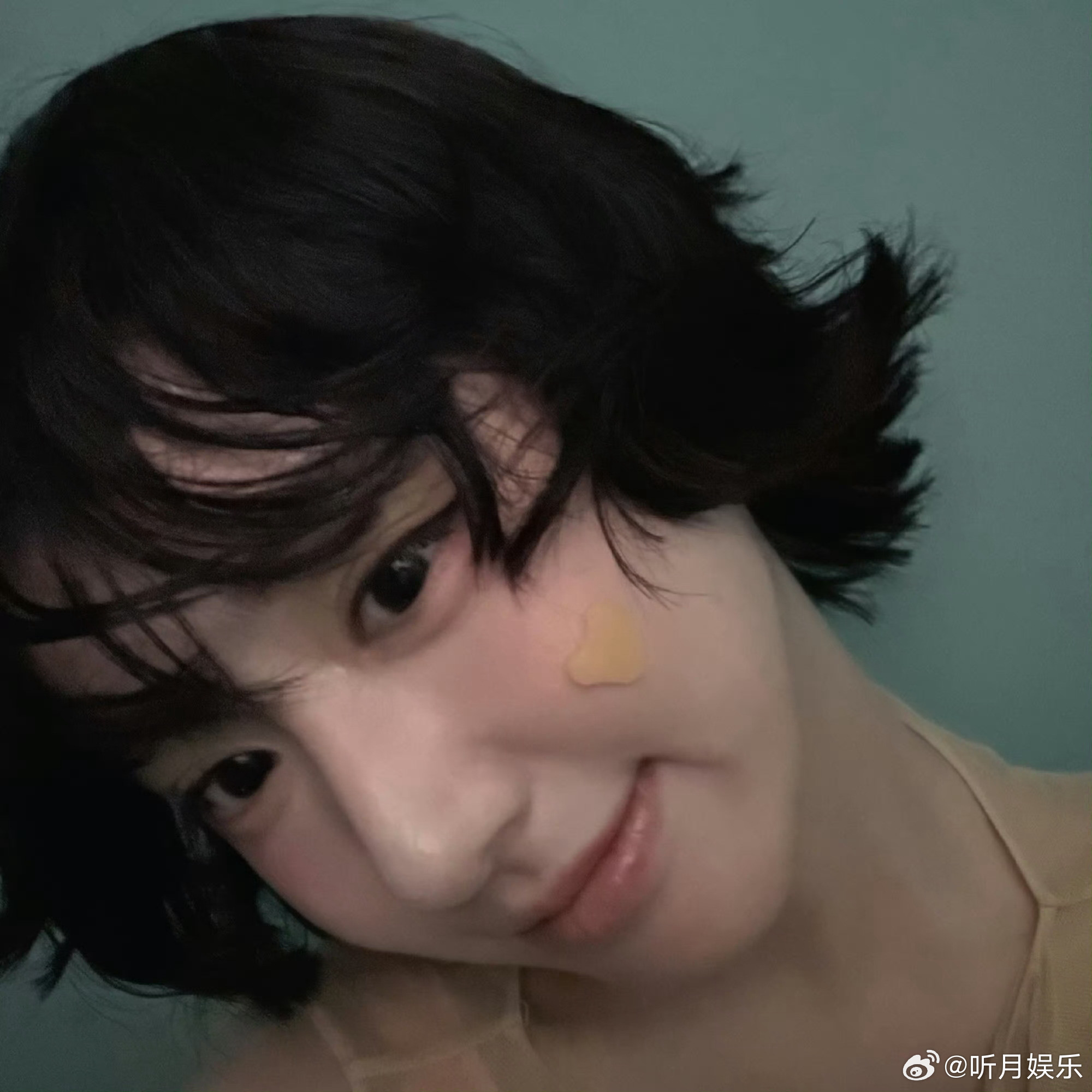 包上恩短发第一次见包上恩短发！果然人好看什么造型都能hold住