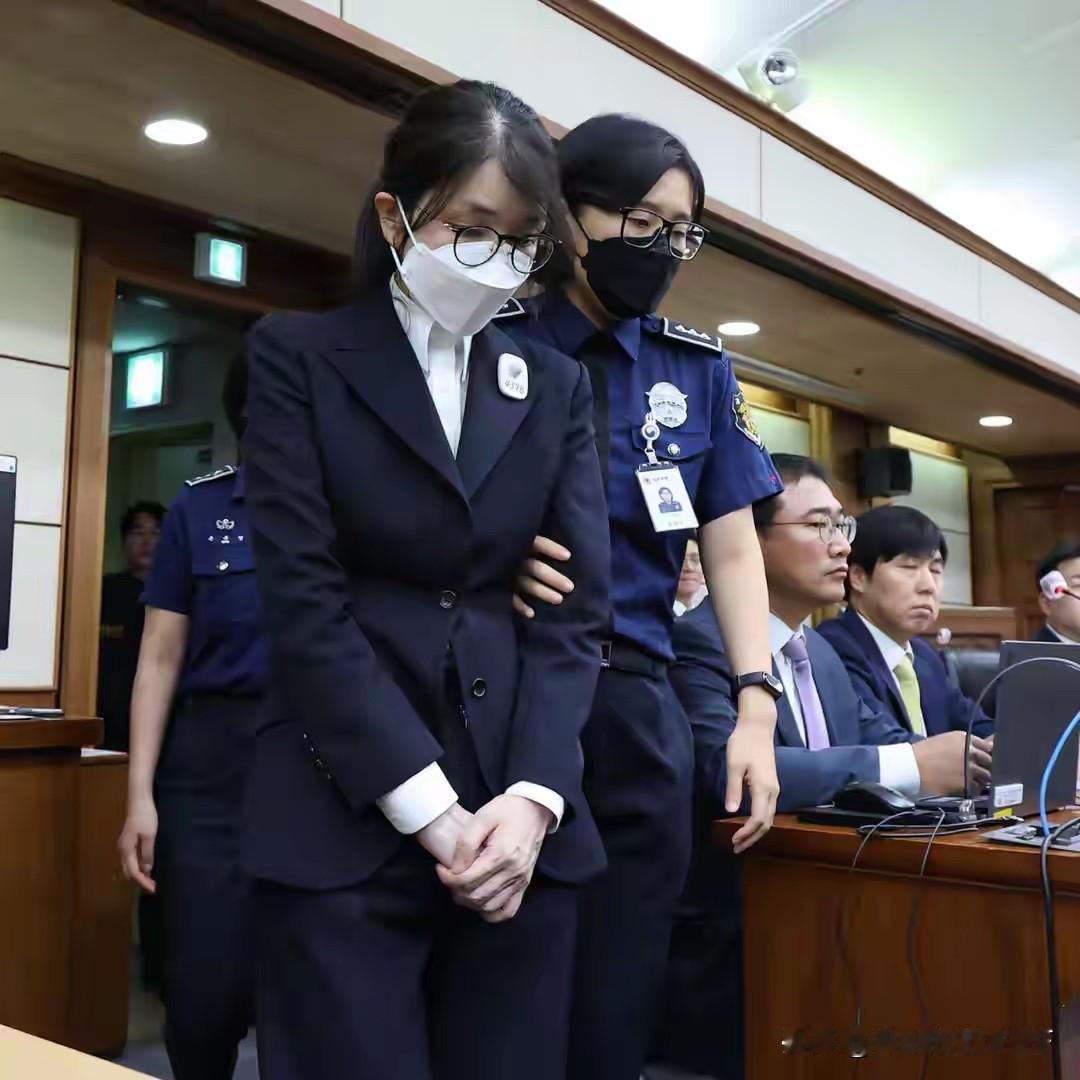 被抓395天后，金建希哭了：尹锡悦当上总统，让她失去一切9月11日，距离韩