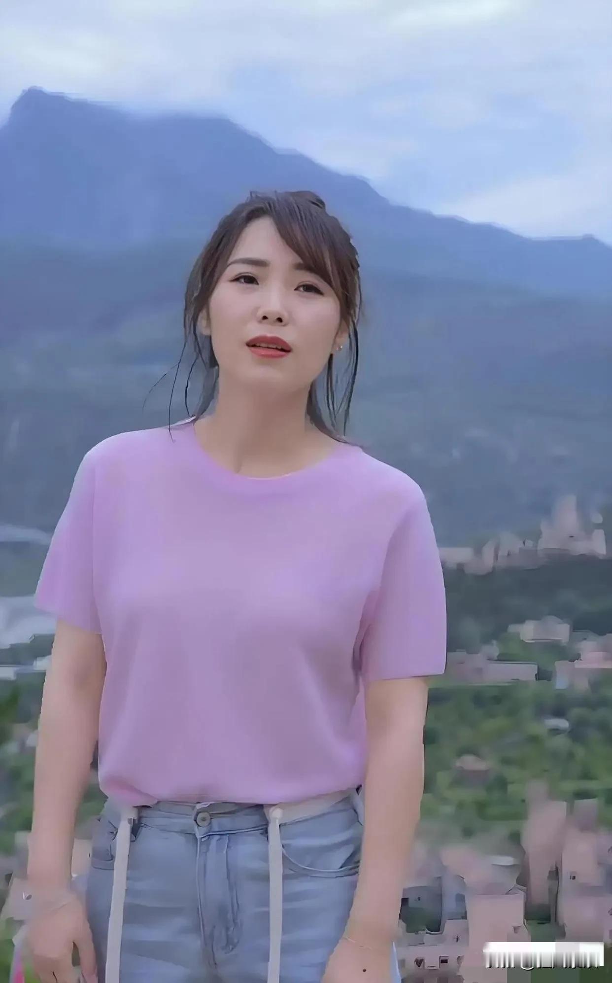 云朵，又上热搜了！近日，云朵又上了热搜，不是因为她忘恩负义，也不是因为她情商