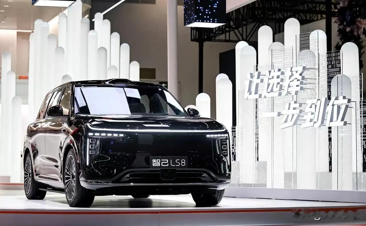 万万没有想到，智己汽车在国际舞台上，竟然斩获了多项权威认可！有新加坡《海峡时报》