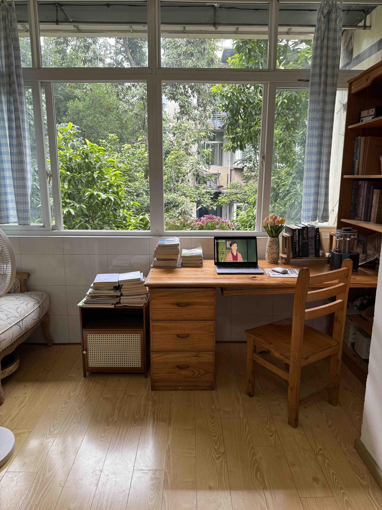 95后女生600元租的老破小，经过软装改造后，成了自己温馨的小家，江苏一女生晒出