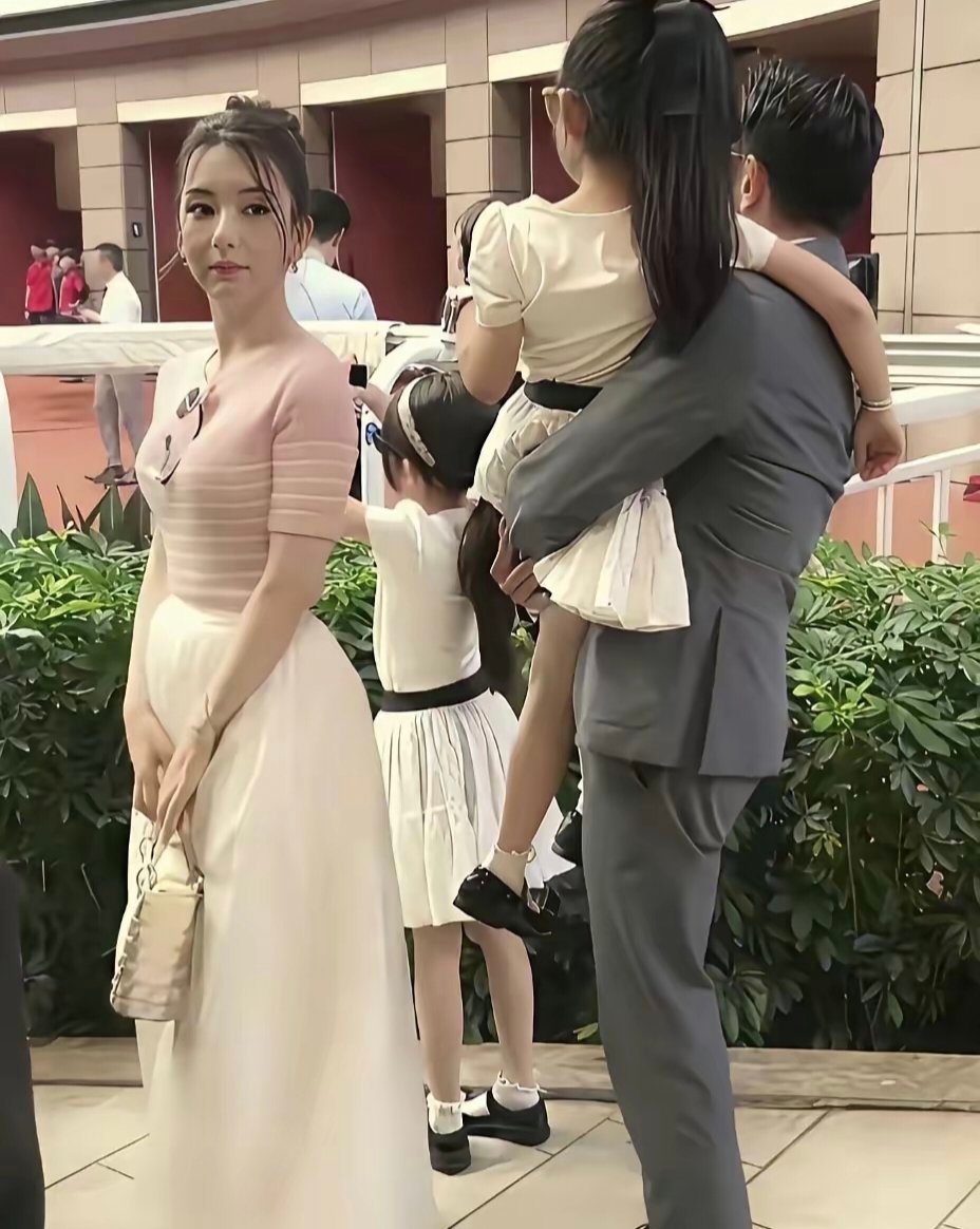 郭富城真是把女儿视为掌上明珠宠上天了，方媛跟着这样的男人，余生的每一天都是享福