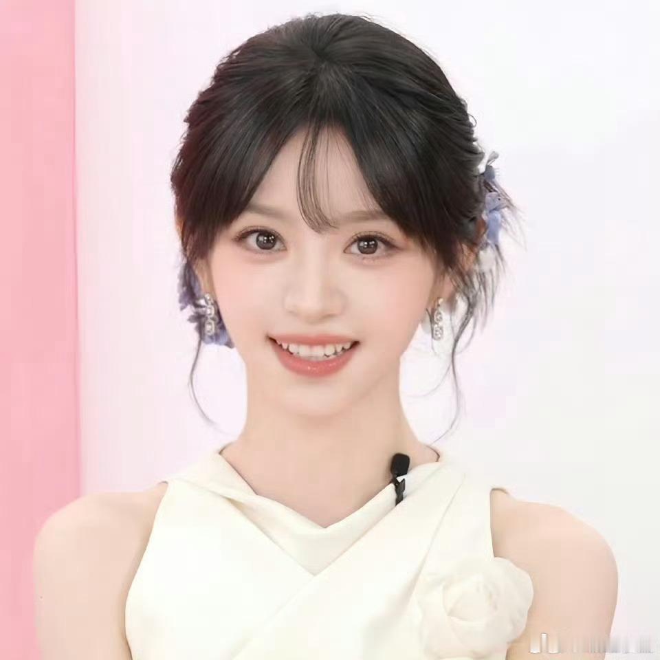 田曦薇直播截图！我们爆剧女主超美哒田曦薇直播